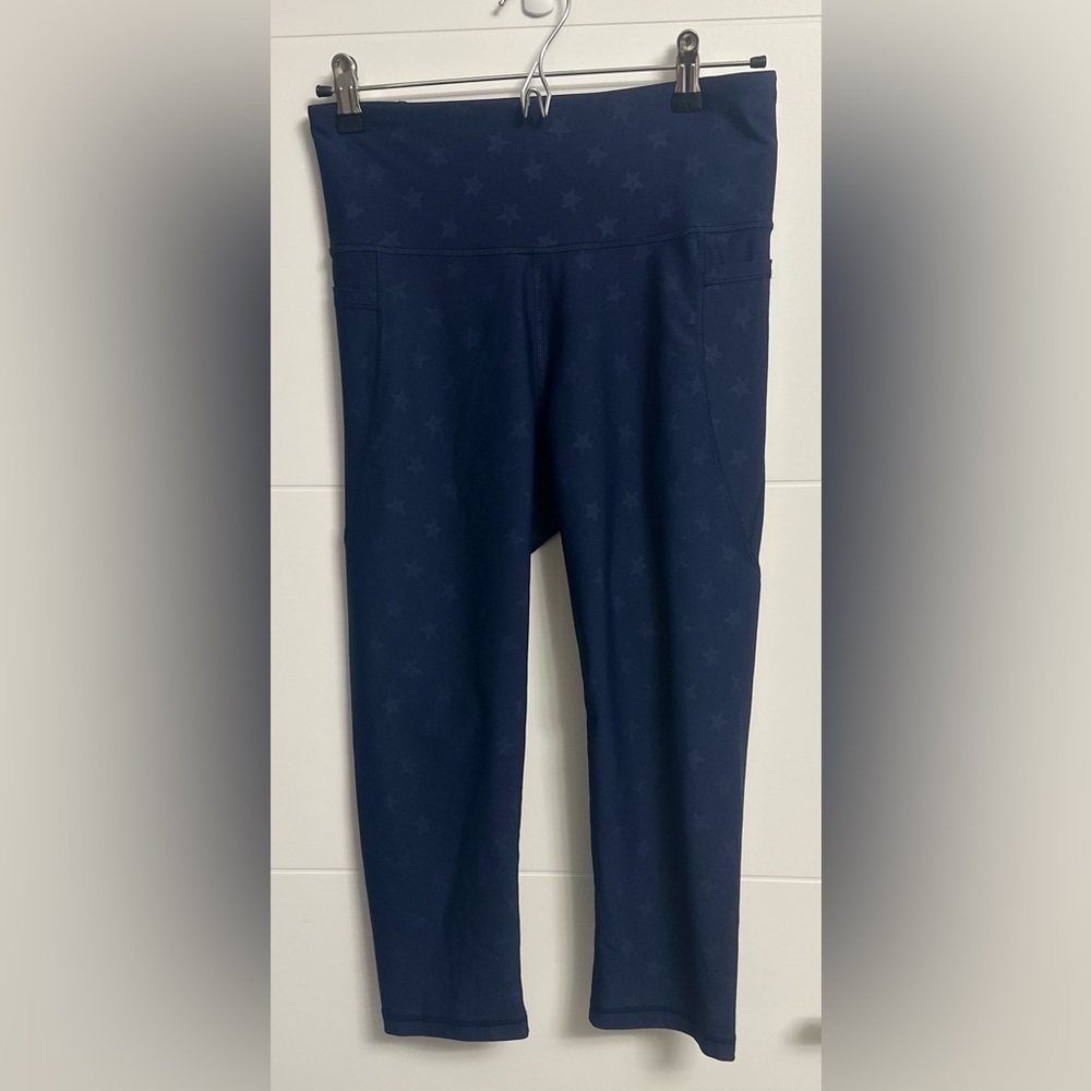 Old Navy Women’s Active Powersoft Crops- Size Large